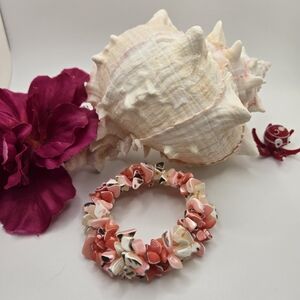 Shell Nugget Bracelet Dyed Pink Stretch Size 6.5 - 7 Excellent Condition
